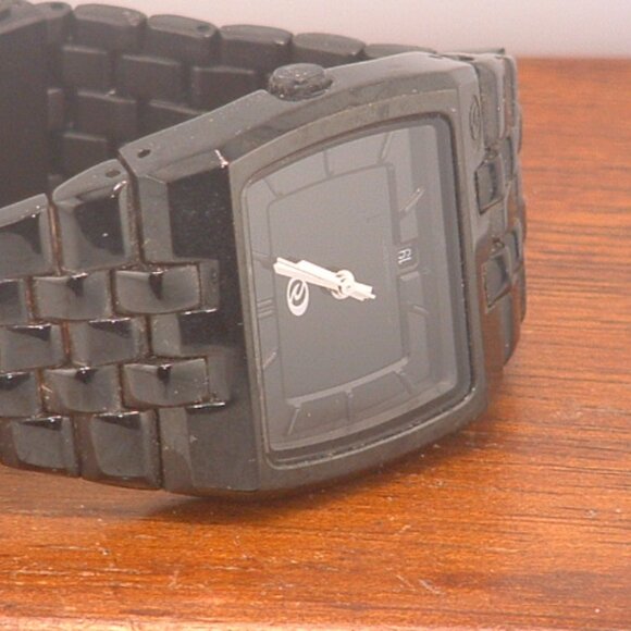 Pre-Owned Women‘s Rip Curl Midnight Berlin A2118G Date Watch - Picture 6 of 6